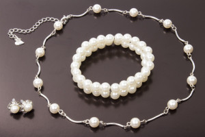 Cleaning and Caring for Your Pearls